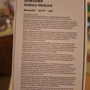 BNIB Samsung galaxy 4 watch 40 mm Pink Gold
